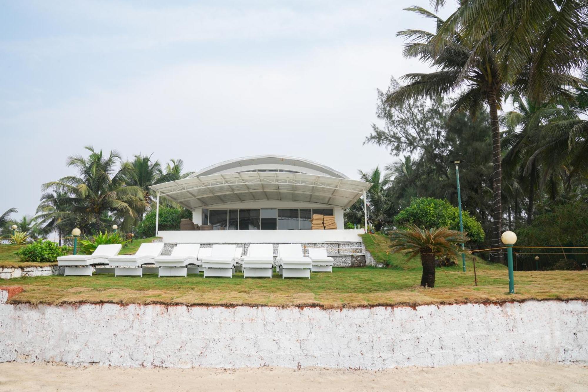 Beach House Resort Goa Benaulim Exterior foto